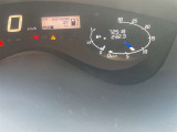 整備スタッフは国家資格を持つプロの整備士です。車検の受入/中間/完成検査と保安基準発行のすべても自社で行います。
