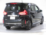 ボディクリーニング後、愛車をピカピカの状態へ保護するコーティング「ブライトパック」がおススメです!水垢がつきにくく、手入れがしやすくなりますよ!いつも愛車をきれいにしておきたい方におススメです。