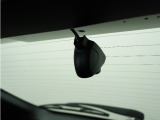 ◆リアにもドライブレコーダーを装備しております◆映像・音声などを記録する自動車用の装置です。もしもの事故の際の記録はもちろん、旅行の際の思い出としてドライブの映像を楽しむことができます。