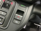 停車中にブレーキペダルを踏み続けなくてもブレーキ保持ができるオートマチックブレーキホールド機能もついております。『ECONスイッチ』車を低燃費モードに自動制御します。