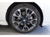 【BMWアロイホイル】軽量かつ強度に拘ったアロイホイル。走行性能ポテンシャルを引き出す設計。