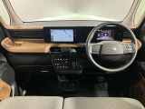 見晴らしのよさ、乗り心地のよさ、安定した走り。運転のしやすさがストレスを軽減して、ドライブがもっと楽しくなります♪