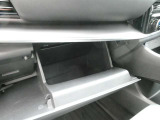 車検証など色々なものを収納することが出来るので便利です!