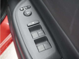 ◆パワーウィンドウスイッチ◆運転席から全席の窓の開閉操作を行うことが出来いつでも換気ができます!