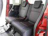 ゆとりある広々とした車内空間は、ドライブを始め買い物やレジャーなど、幅広く活躍します。一人でもみんなとでもお出かけを楽しみましょう!