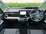 運転席からは視認性の良い視界となっています☆