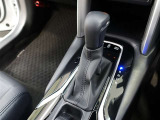 ストレート式のシフトレバーを採用しております♪シンプルなので、誰でも使いやすいですネ☆