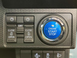 【パワースライドドアスイッチ】 スライドドアをワンタッチで開閉できます。
