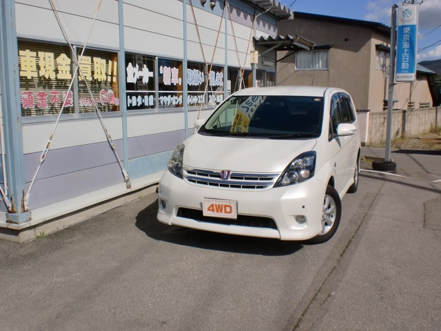 アイシス 1.8 プラタナ 4WD