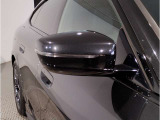 【BMWミラー】視認性の高いスタイリッシュなミラー。自動防眩機能も付いており夜間のドライビングをサポートします。