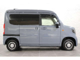 このお車はホンダ純正光脱臭・抗菌加工を納車前に致します。光触媒消臭は光触媒と銀イオンにより消臭とウイルス除菌や抗菌効果のダブル効果で車内を快適に保ちます。