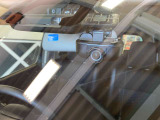 前方録画タイプのドライブレコーダーです。あおり運転対策や万が一の事故に備えて安心です!