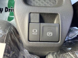 電動パーキング ブレーキホールド装備