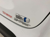 ハイブリッド車にCVTをセットすることで、燃費にも大きく貢献しています。変速ショックも無く、乗り心地もいいですよ。