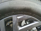 タイヤサイズは、205/65R16です。