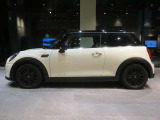 MINI NEXT一宮では、通常のローンに加え、残価設定型ローンもお取り扱い中です。 0078-6002-369993まで!お気軽にご相談ください。