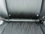 ◆ISOFIX◆シートベルトいらずでチャイルドシートと固定金具を連結するだけでガッチリ固定できます。