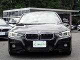 BMW在庫保有台数常時100台以上!ご来店の際はBMW本店(厚木市下荻野140-1)にご来店ください!弊社自慢の全天候型ショールーム!BMW在庫保有台数常時100台以上ございます!