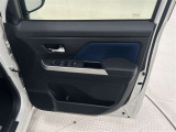 運転席ドア内側!