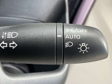 【オートライトシステム】暗くなると自動でライトが点灯するオ-トライト!昼間のトンネル走行などオートにしていると便利♪