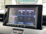 お気に入りの音楽やラジオをクリアな音質でお楽しみいただけます。ドライブ中のエンターテイメントを彩ります。