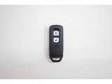 スマートキーはカバンの中やポケットに携帯するだけでドアロックの開閉・エンジンスタートが可能です!