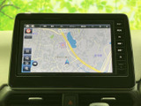 見やすい地図表示で、目的地までの道順をしっかり確認できます。スムーズなナビゲーションで、初めての場所でも安心してお出かけいただけます。