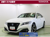 革新的なスタイルの中に息づく、揺るぎない確かな伝統を誇る高級車【クラウンHV】。心動かすスポーティなエクステリアと五感に響く上質なインテリアのRSアドバンスです。この車は車検整備付きです。