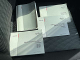保証書、各種取り扱い説明書あります。