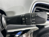【オートライト(AUTO)】外の明るさをシステムが感知して、自動でヘッドライトが点灯します!ヘッドライトをつけ忘れを防ぐ便利機能です。