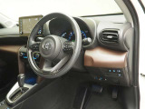 見通しのよいすっきりとした視界で、誰でも運転しやすいです。運転のしやすさは疲れにくさにも繋がります