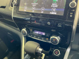 オートエアコン付きなので、温度を設定するだけで車内を快適にしてくれます!