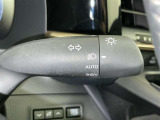 【オートライト】車外の明るさに応じて自動的にライトの点灯・消灯をしてくれます