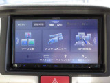 BluetoothオーディオやUSB接続に対応したKENWOODナビを装備。スマートフォン内の音楽再生も楽しめ、移動時間をより快適に演出します。