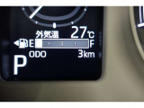 届出済未使用車なので走行距離も3kmで新車保証を継承してお渡しいたします。