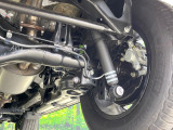 お車を安心してお乗りいただく為には、足回りの定期点検が欠かせません。サービスサポート(有償保証)では無料点検もご提供しており、安心のカーライフをお過ごしいただけるサポート体制が整っています。