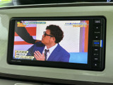 停車時にテレビを視聴できる機能。移動時間を有効活用できます。情報収集やエンターテイメントに役立ちます。