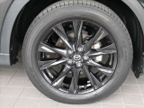 純正225/55R19インチアルミホイール付きで見た目もグッドデザイン!