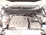 2.0L TDIエンジン搭載!力強い加速と鋭いアクセルレスポンスで、爽快な走りを思いのままに楽しめます。