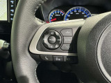 ステアリングスイッチ装備!運転しながら手元でオーディオの操作などができます。