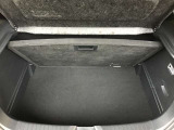 トランクスペースです☆いろいろな使用方法がありますね!シートを倒すと大きな荷物や長い荷物などたくさん積めますよ☆