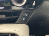 アドバンストパークがついております。最新の自動駐車システムで駐車が苦手な方をアシストしてくれます!