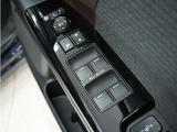 ◆パワーウィンドウスイッチ◆運転席から全席の窓の開閉操作を行うことが出来いつでも換気ができます!