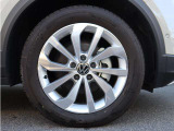 215/55R17タイヤ/7Jx17アルミホイール