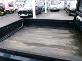 整備工場を併設している店舗も多数ございます。ご購入後のアフターサービス(車検・点検・板金塗装)も当社にお任せください!※工場併設でない店舗もございます。詳しくはお問い合わせください。