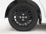◆純正アルミホイール装着車◆これで足元まわりも、おしゃれにきまります!