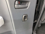 全国からNETを通してお問合せを頂いております。お申し付け頂ければ指定箇所の写真もお送りいたしております。遠方で現車をご覧になれない方は特に、メール、お電話にて、お気軽にお問い合わせくださいませ。