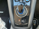 e-POWER独特のシフトノブです。運転操作が楽になります。