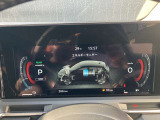 アドバンスドドライブアシストディスプレイ(12.3インチカラーディスプレイ)メーターレイアウトの変更や車両状態の確認、安全装備の設定変更が可能です。