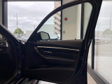 安心のBMW認定中古車は100項目の箇所を徹底的にチェック致します。機械的な箇所や電気系、コンピューターなどをご納車前に点検し、交換基準に達した部品は全て新品に修理返品した後にご納車致します